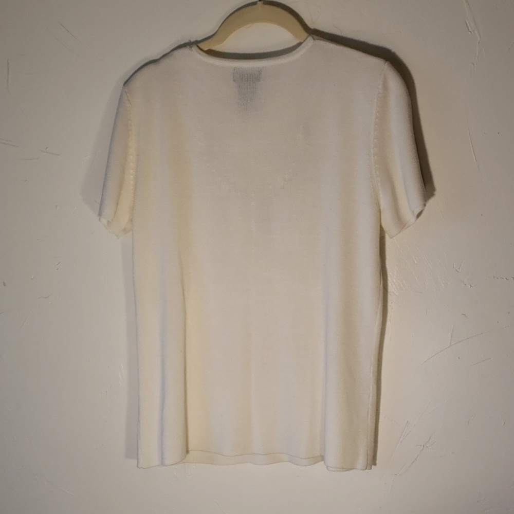 Studded white short sleeve sweater Size large. B70 - Picture 2 of 5